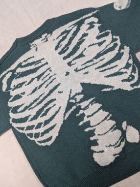 Aelfric Eden Skeleton Print Crew Neck Sweater Green Mens Size Medium